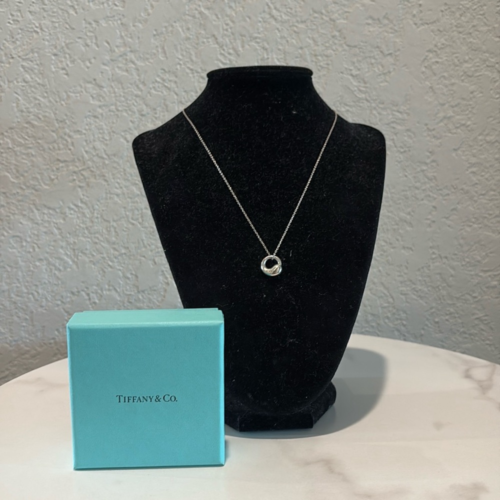 TIFFANY & Co. 925 Eternal Circle Pendant Necklace